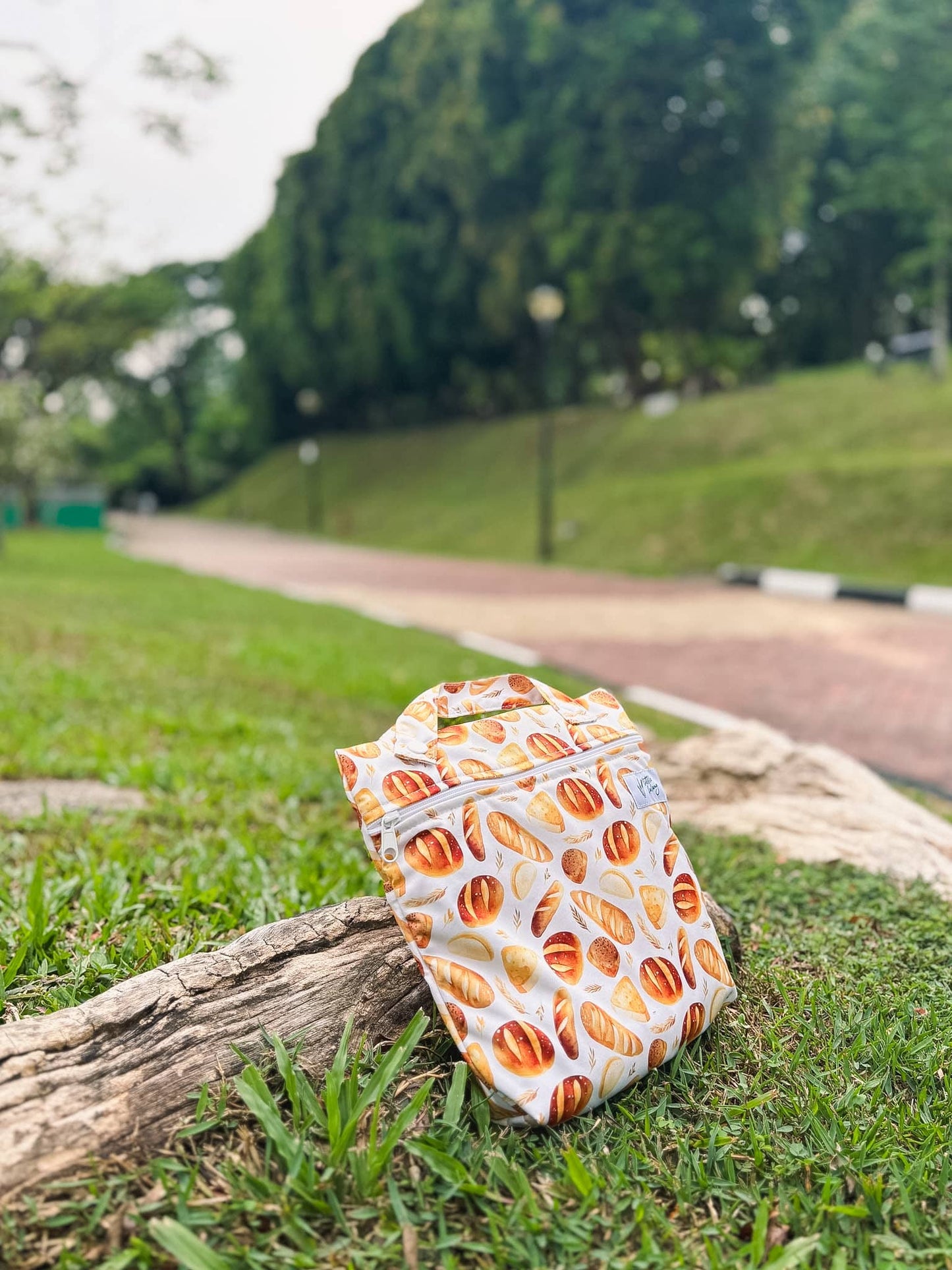 Small Everyday Wet Bag - Loaf at First Sight