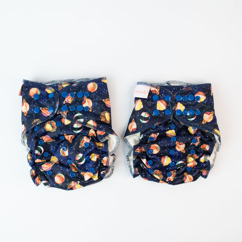 Hybrid Fitted Nappy Cover - Universal Language